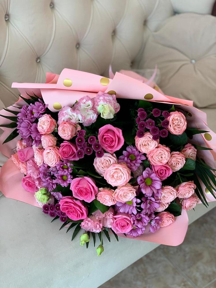 Букет цветов из: Хризантемы, Розы и Лизиантусы в Мишкино