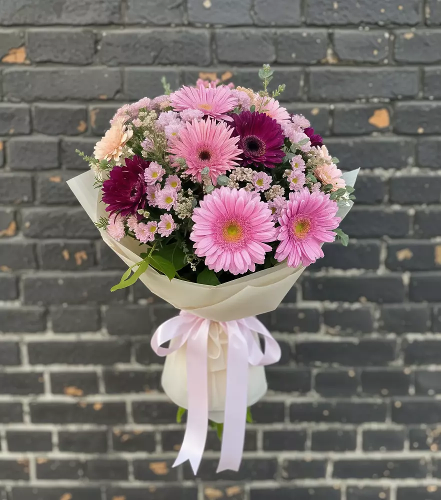 Букет цветов из: Герберы и Хризантемы в Мишкино
