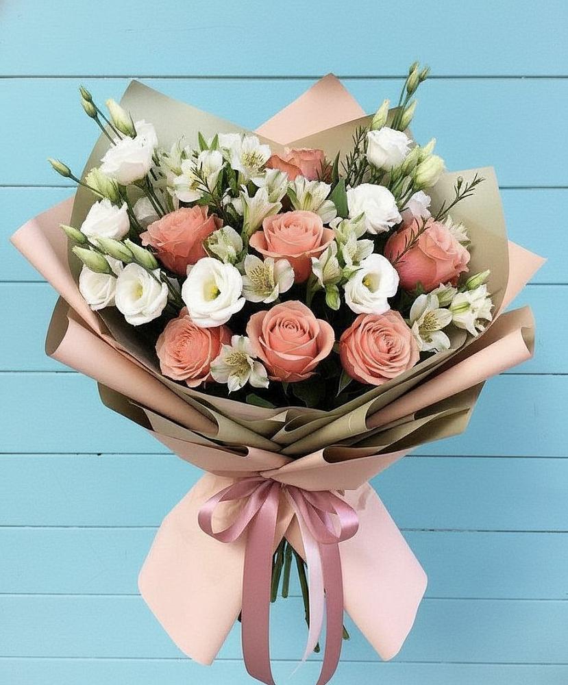 Букет цветов из: Розы, Альстромерии и Лизиантусы в Мишкино