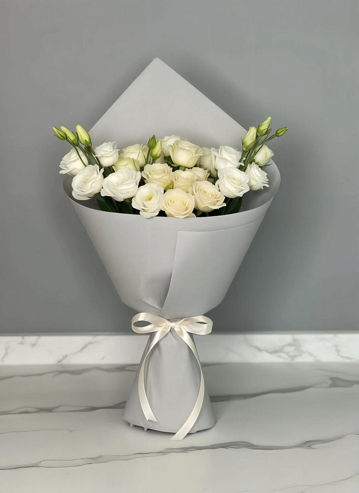 Букет цветов из: Розы и Лизиантусы в Мишкино