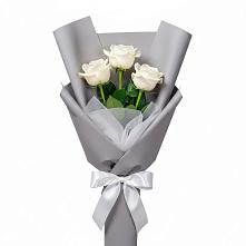 Букет 3 белые розы в Мишкино