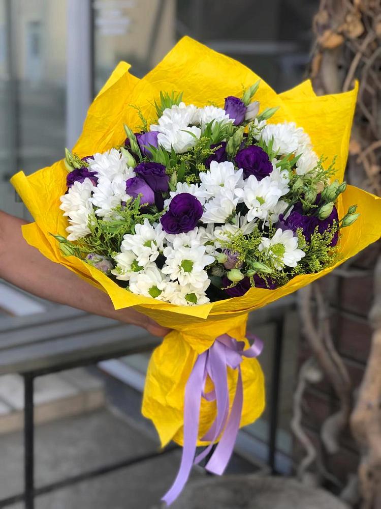 Букет цветов из: Ирисы, Хризантемы и Ромашки в Мишкино