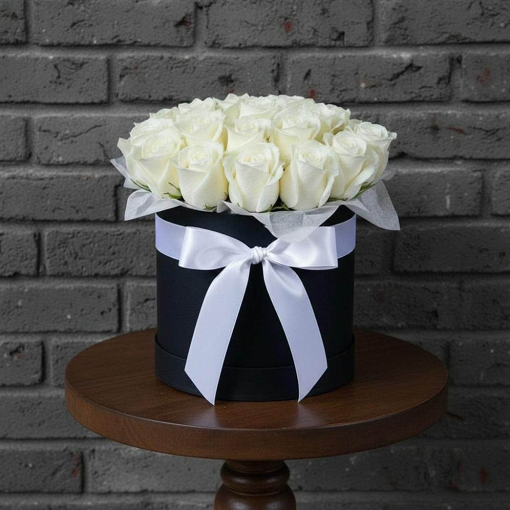 Цветочная композиция из Розы в шляпной коробке в Мишкино