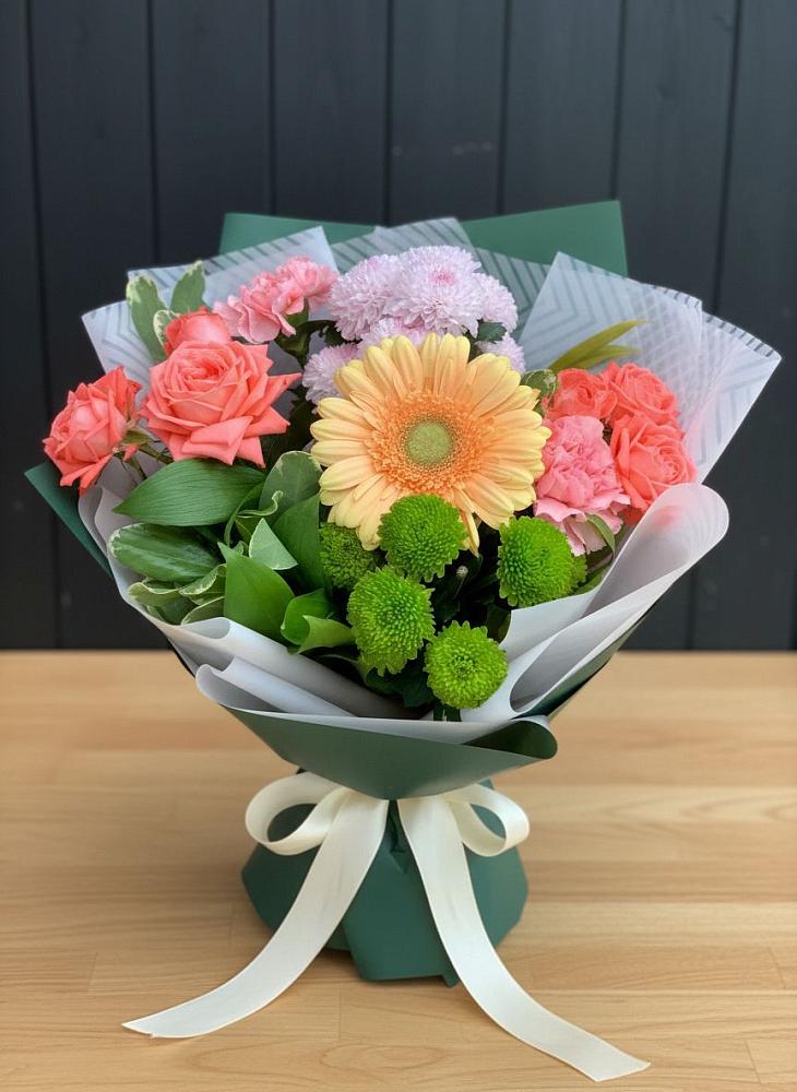 Букет цветов из: Гвоздики, Розы, Герберы и Хризантемы в Мишкино