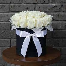 Цветочная композиция из Розы в шляпной коробке в Мишкино